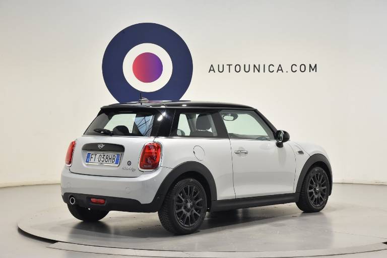MINI Cooper D 10