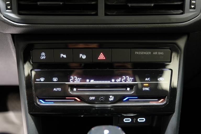 VOLKSWAGEN T-Cross 26