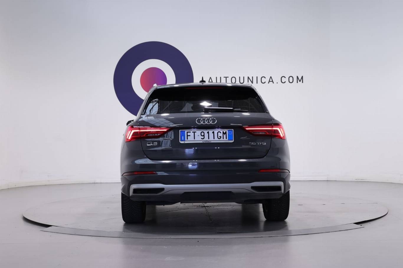 AUDI Q3 15