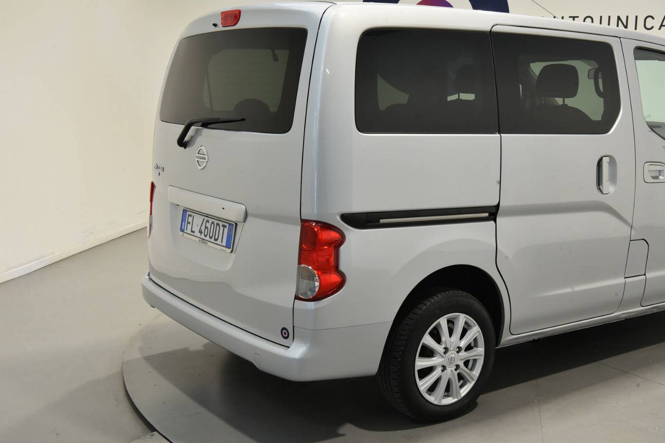 NISSAN NV200 38