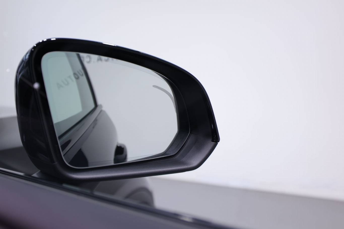 VOLVO XC40 44