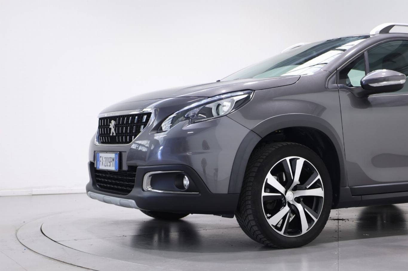 PEUGEOT 2008 11