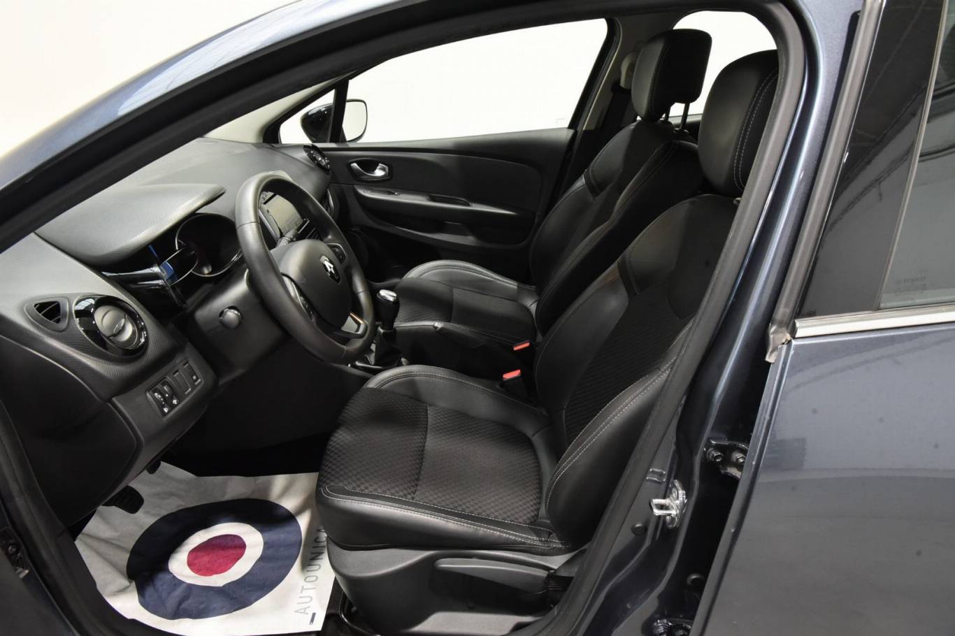 RENAULT Clio 4