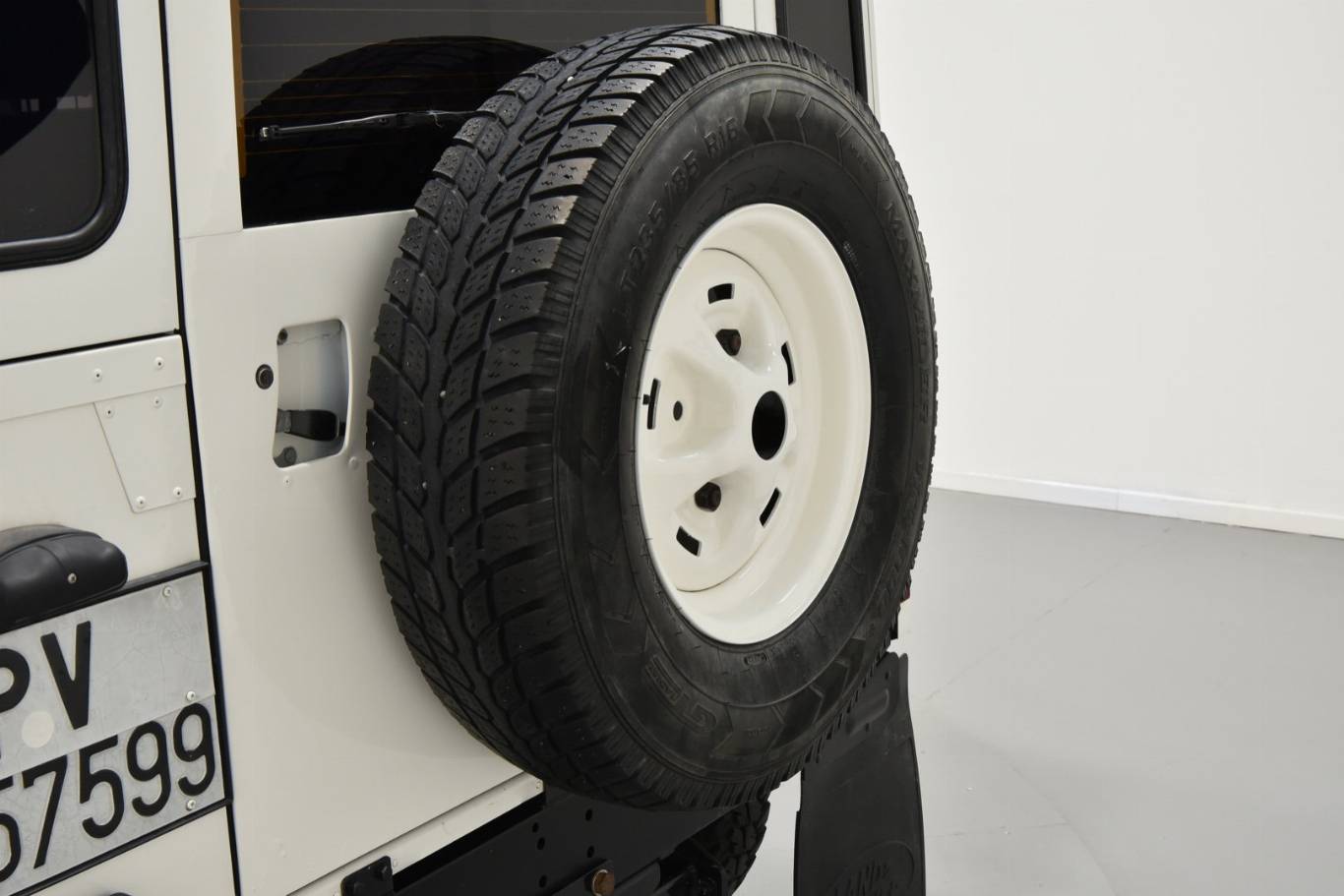 LAND ROVER Defender 53