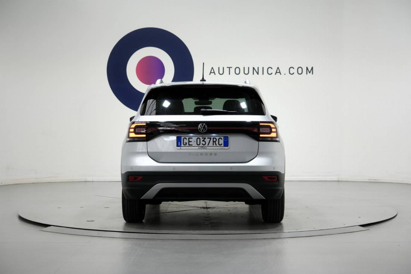 VOLKSWAGEN T-Cross 16