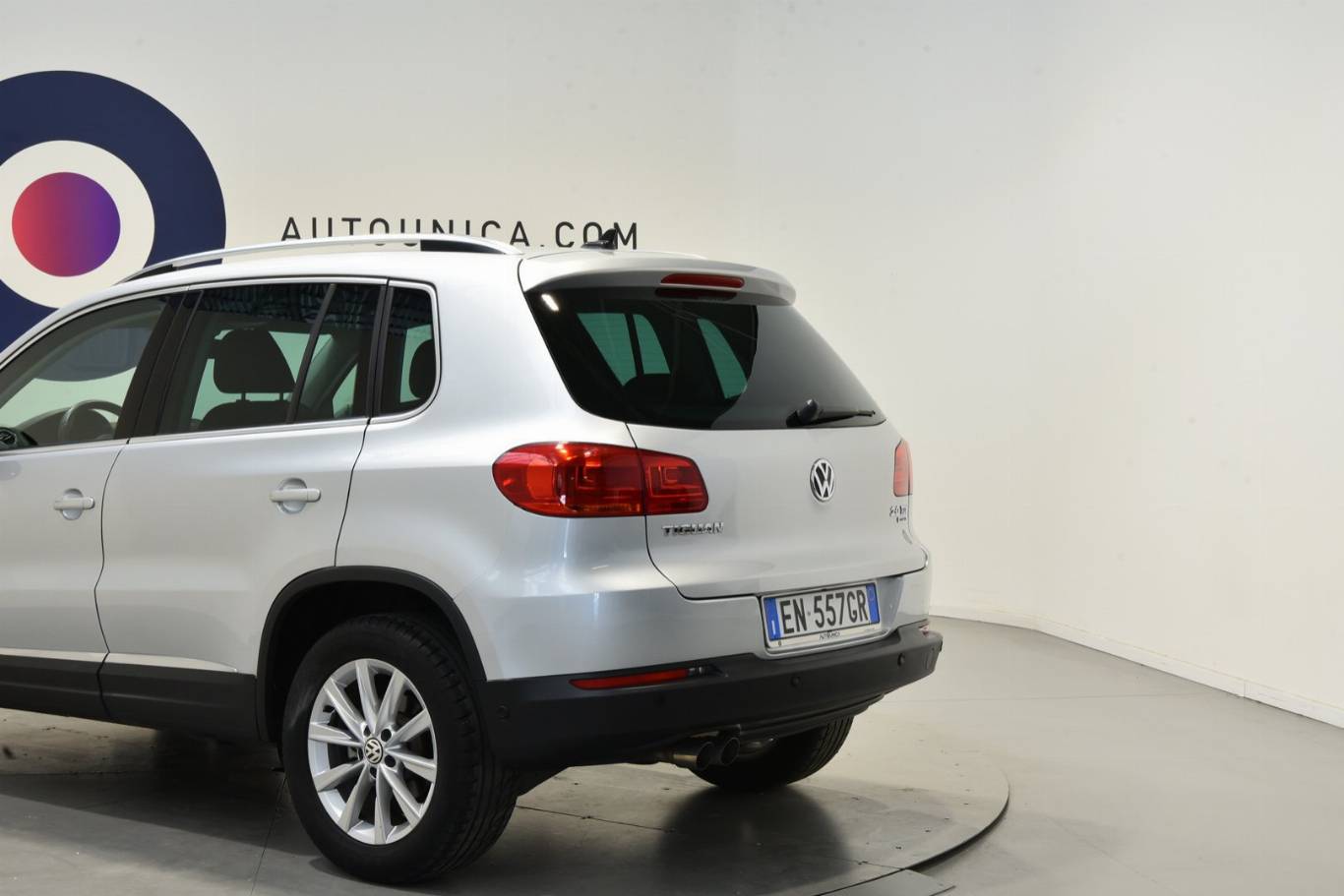 VOLKSWAGEN Tiguan 37