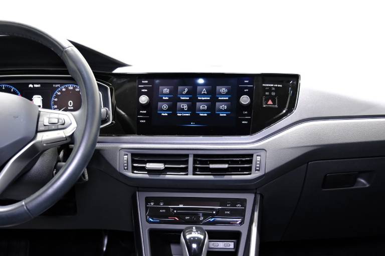 VOLKSWAGEN Polo 41