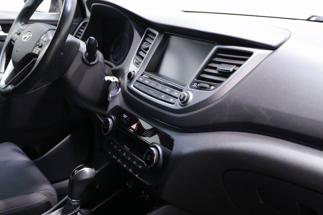 HYUNDAI Tucson 46