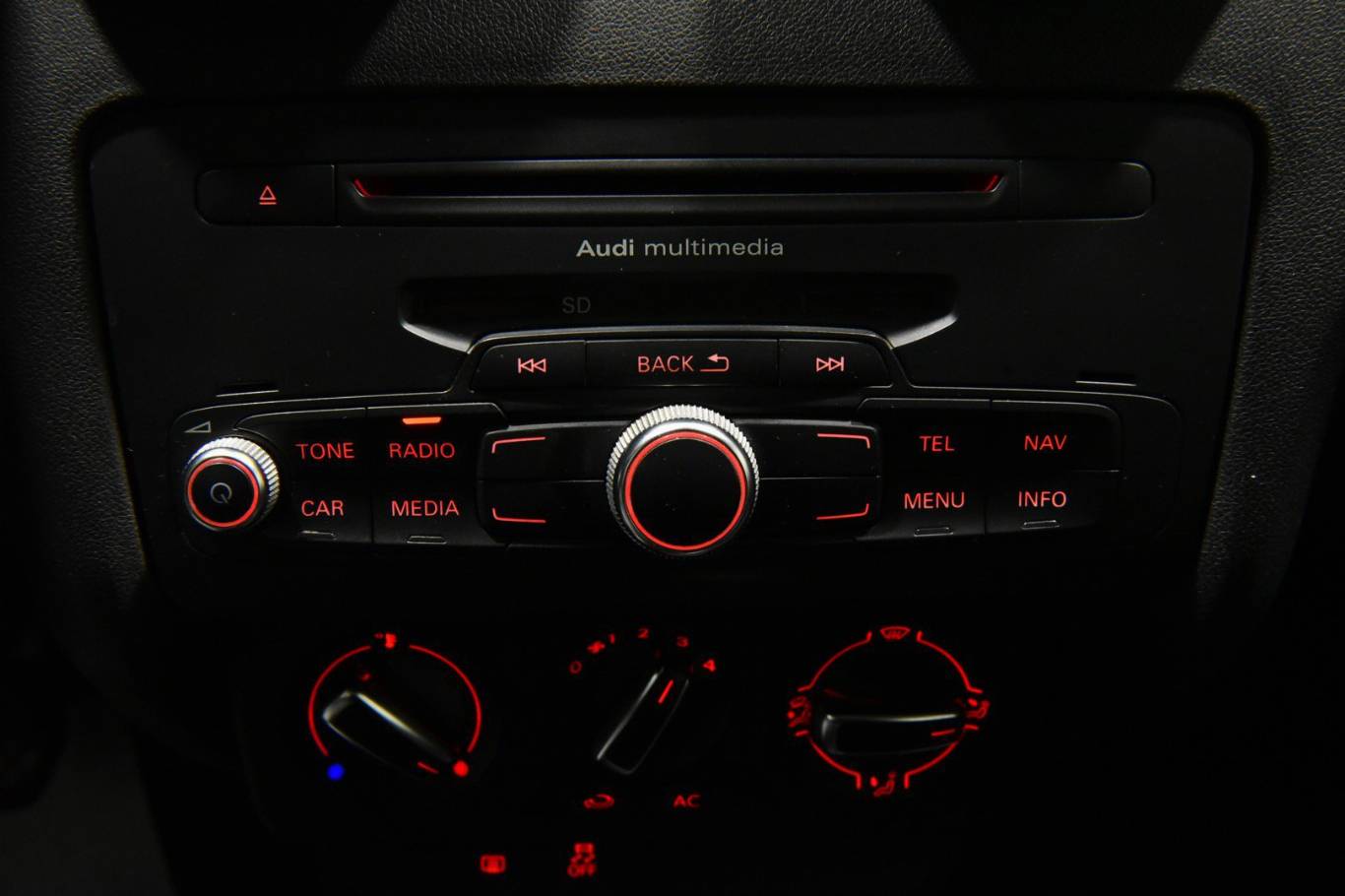 AUDI A1 11