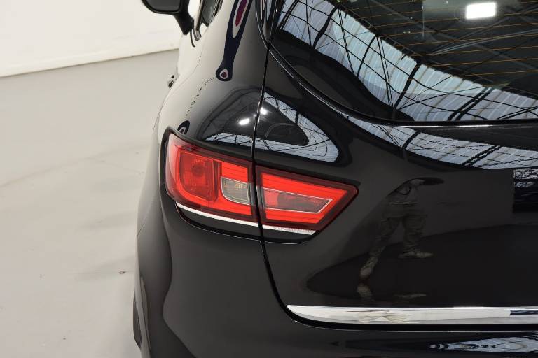 RENAULT Clio 21