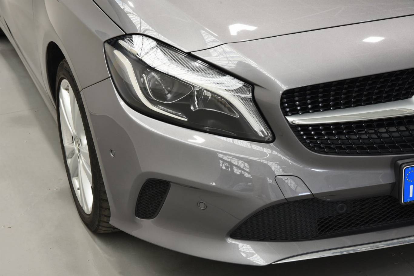 MERCEDES-BENZ A 200 51