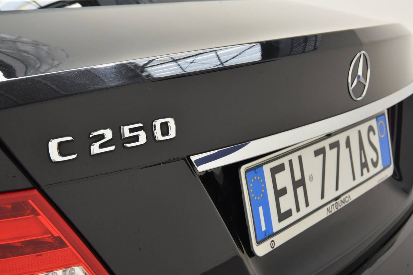 MERCEDES-BENZ C 250 52
