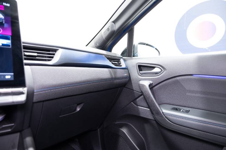 RENAULT Captur 36