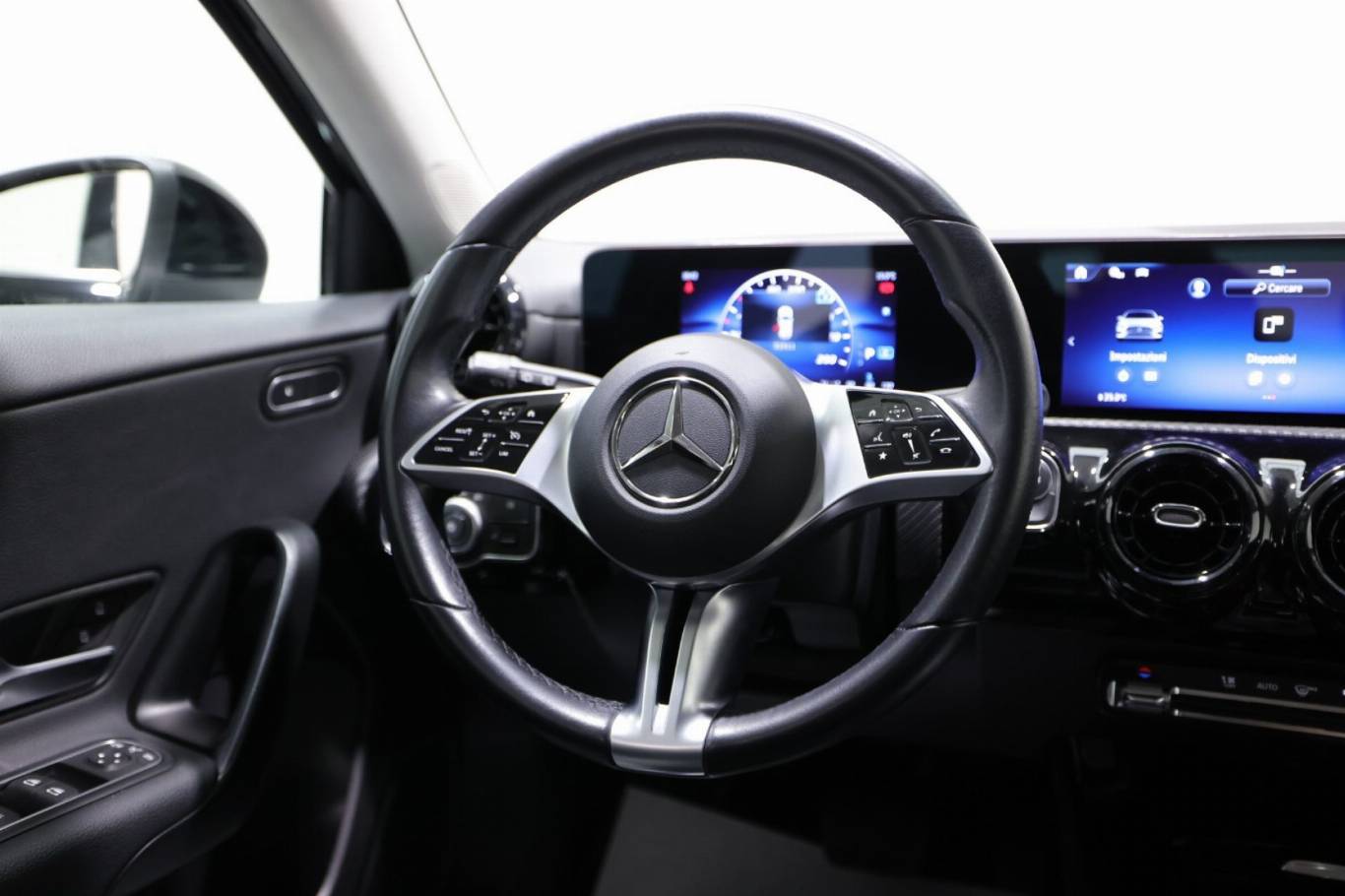 MERCEDES-BENZ A 180 40