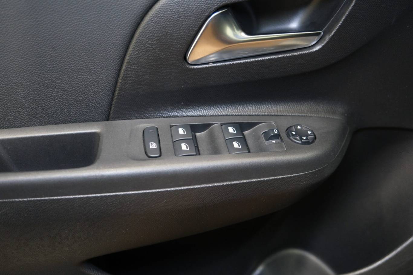 OPEL Corsa 33