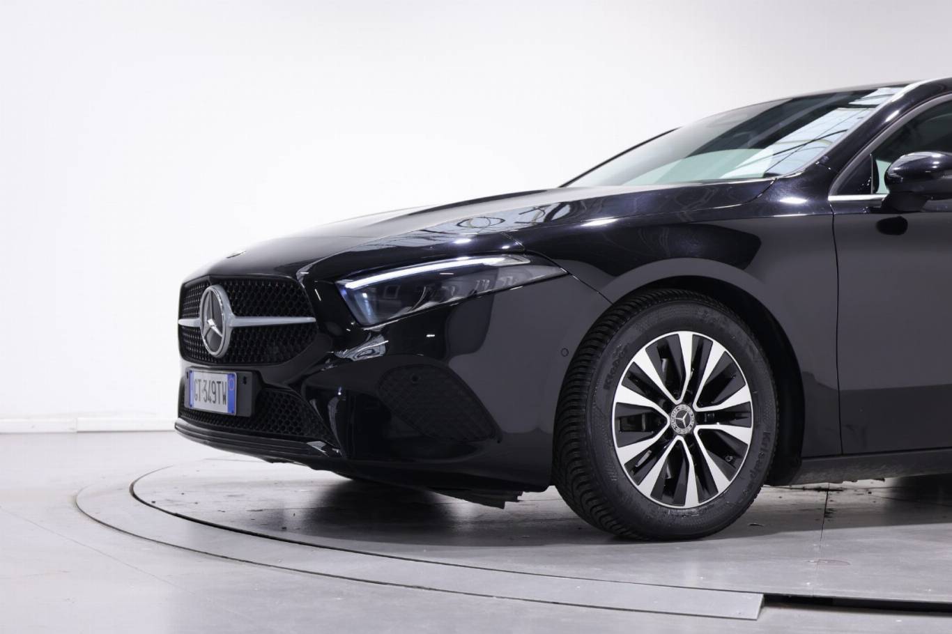 MERCEDES-BENZ A 180 12