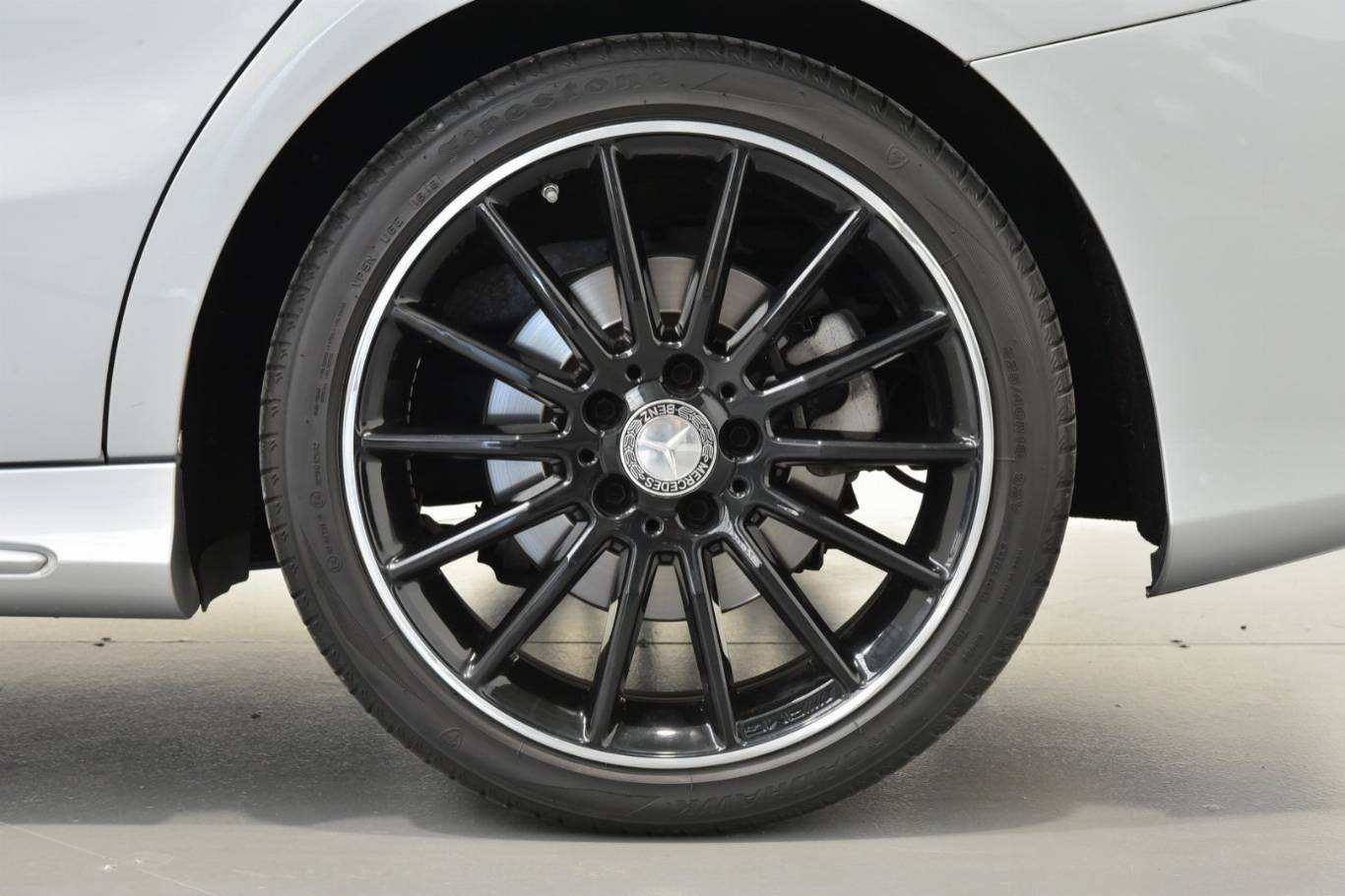 MERCEDES-BENZ CLA 200 34