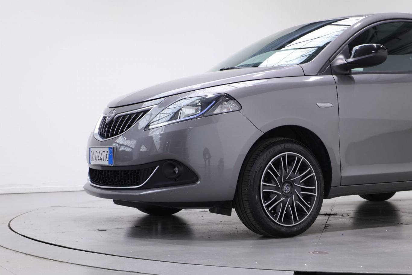 LANCIA Ypsilon 11