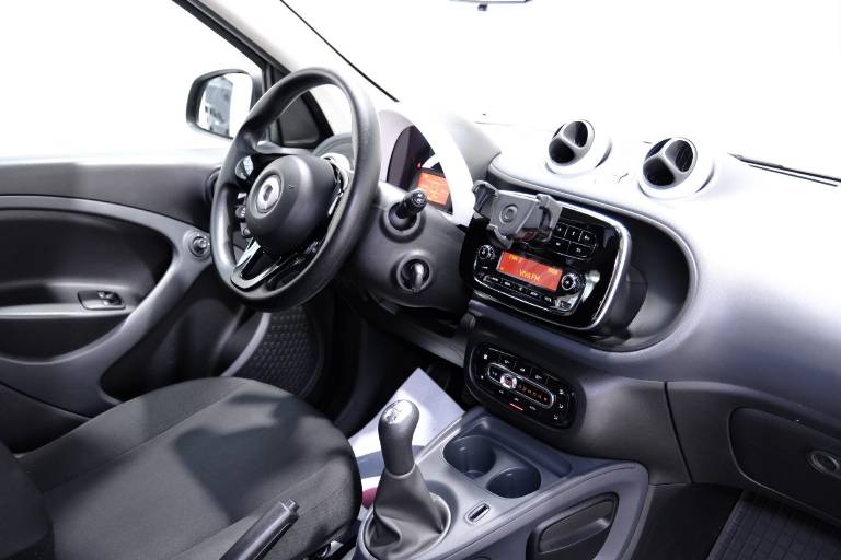 SMART ForFour 56