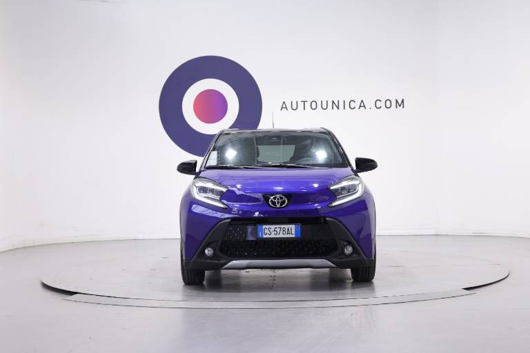 TOYOTA Aygo X 2