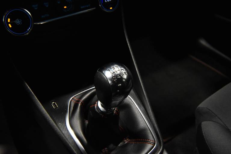 FORD Fiesta 27