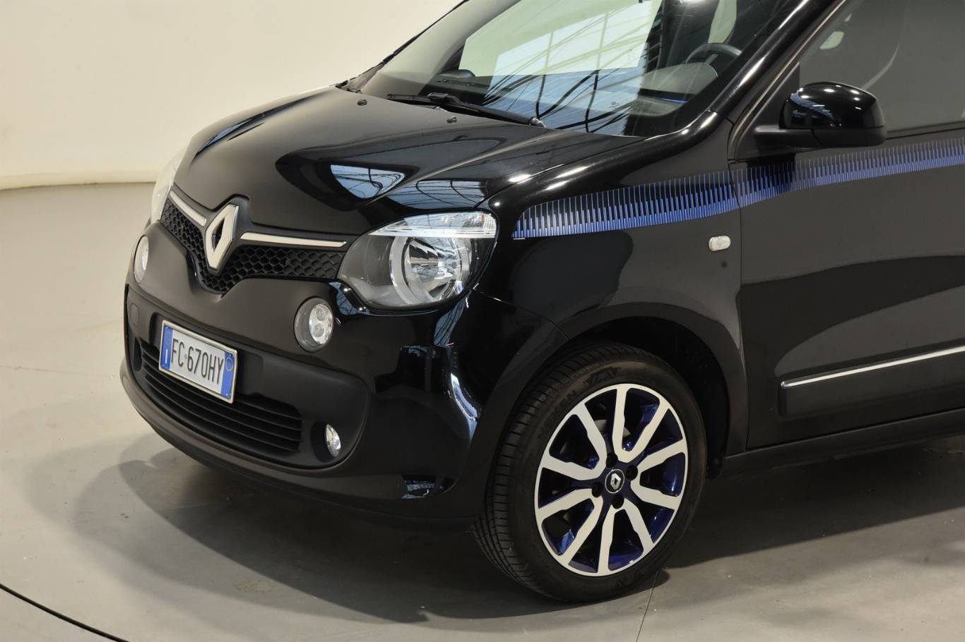 RENAULT Twingo 19