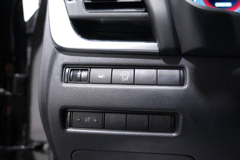 NISSAN Qashqai 25