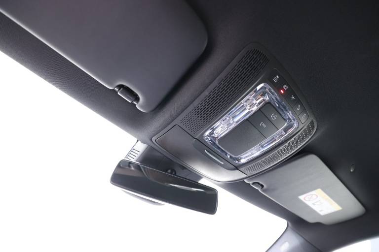 MERCEDES-BENZ A 180 32