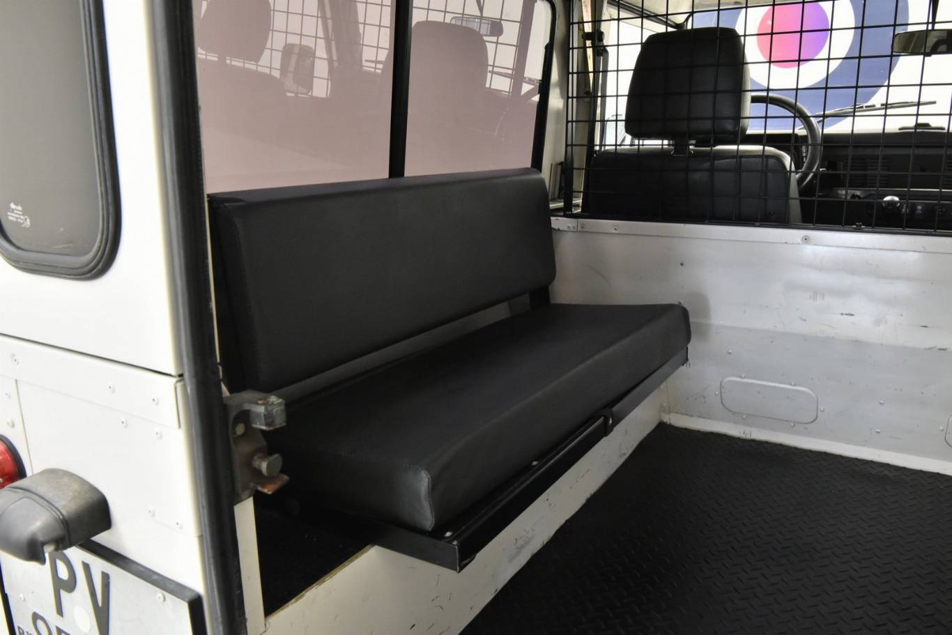 LAND ROVER Defender 14