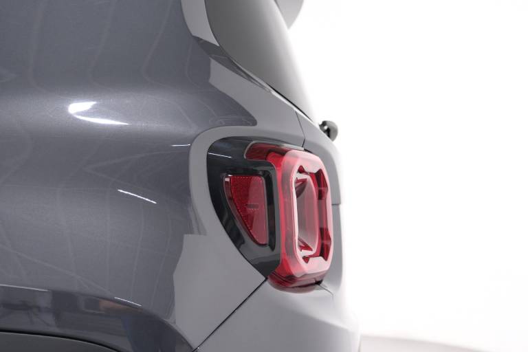 JEEP Renegade 47