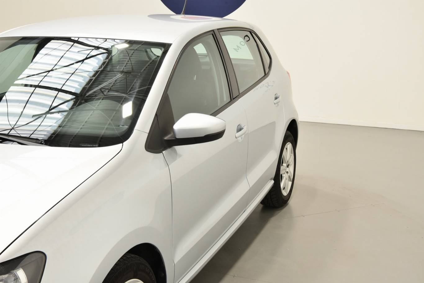 VOLKSWAGEN Polo 44