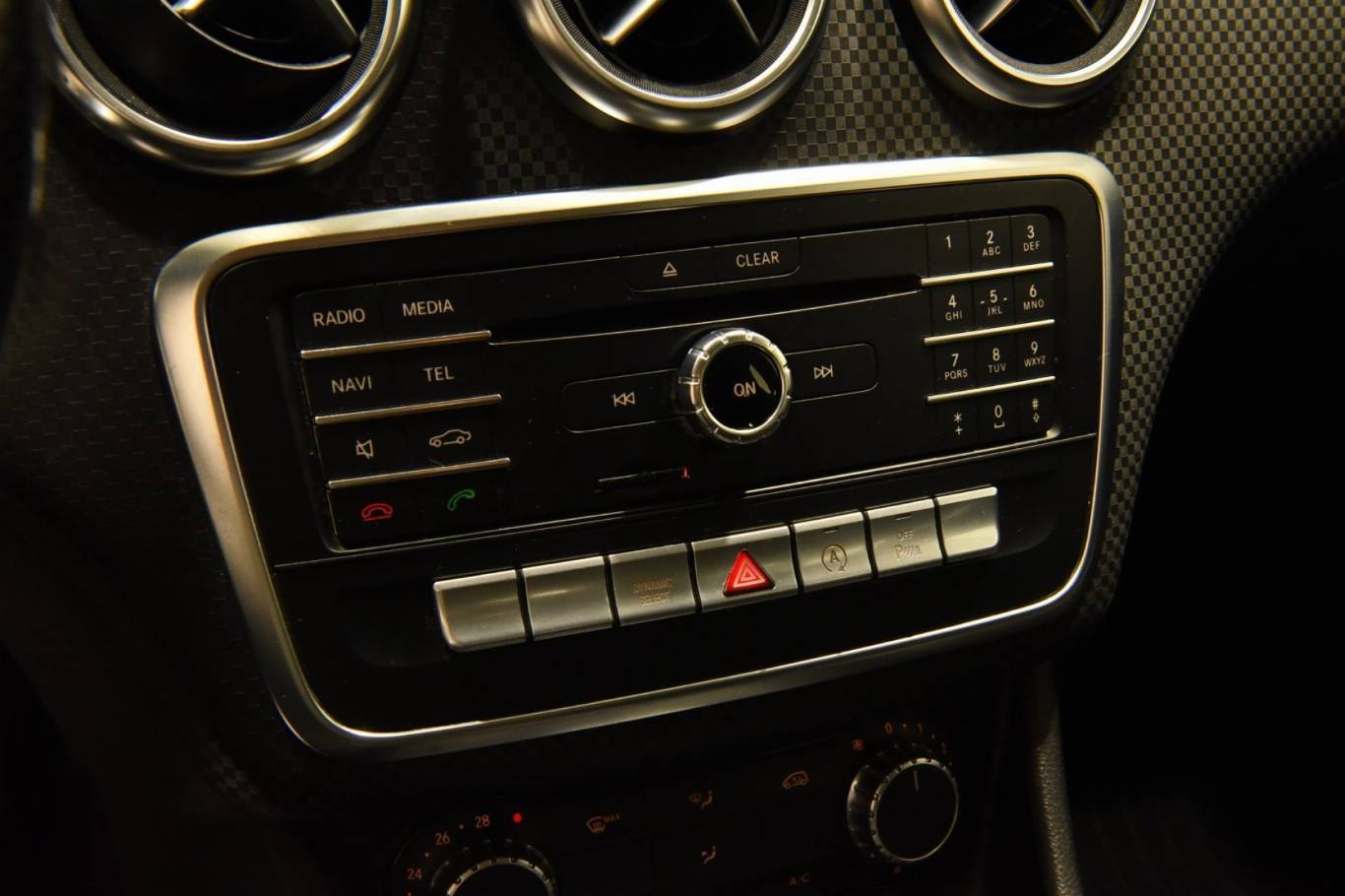 MERCEDES-BENZ A 180 9