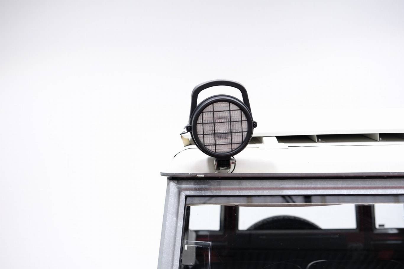 LAND ROVER Defender 19