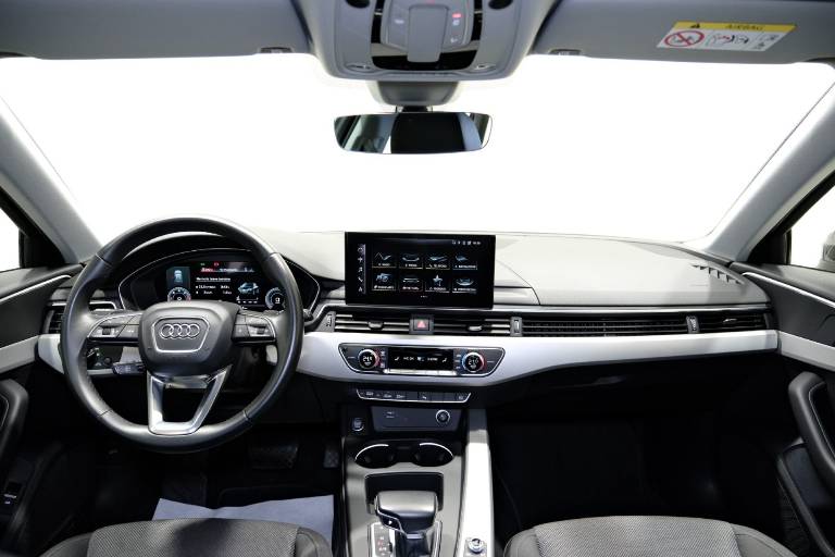AUDI A4 10