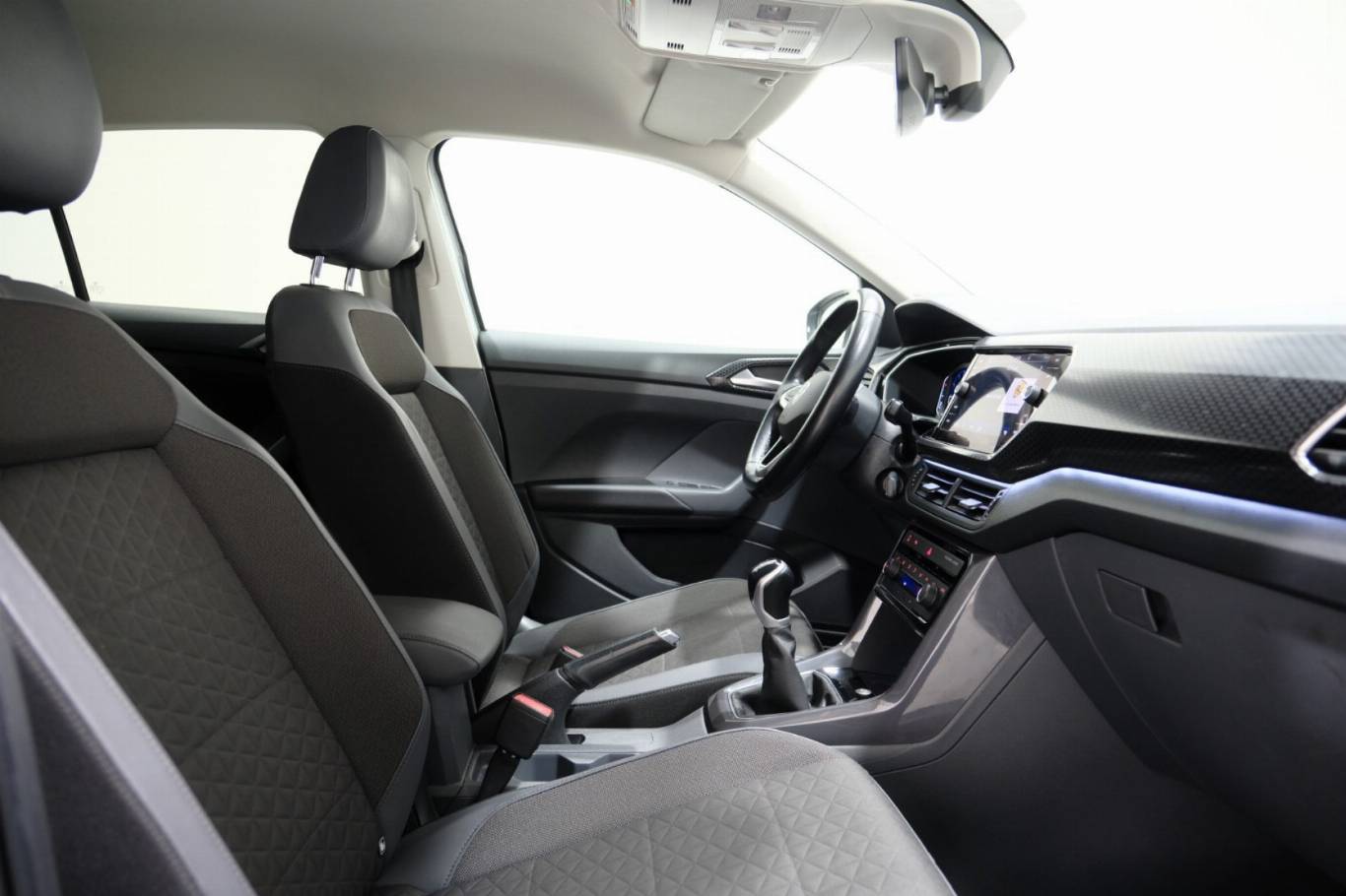VOLKSWAGEN T-Cross 52