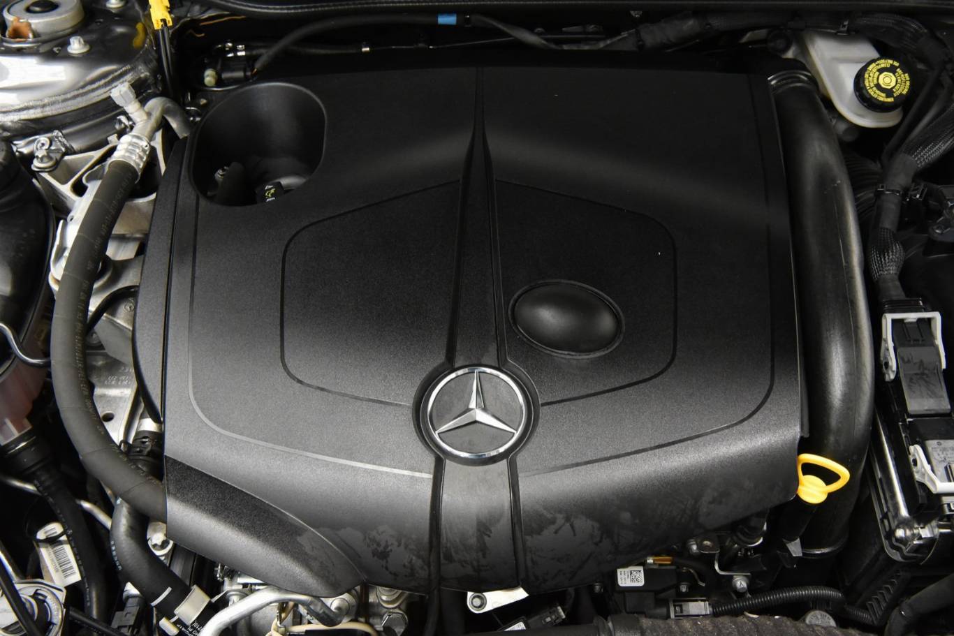 MERCEDES-BENZ CLA 200 14