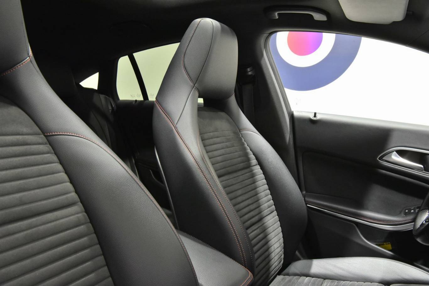 MERCEDES-BENZ CLA 220 48