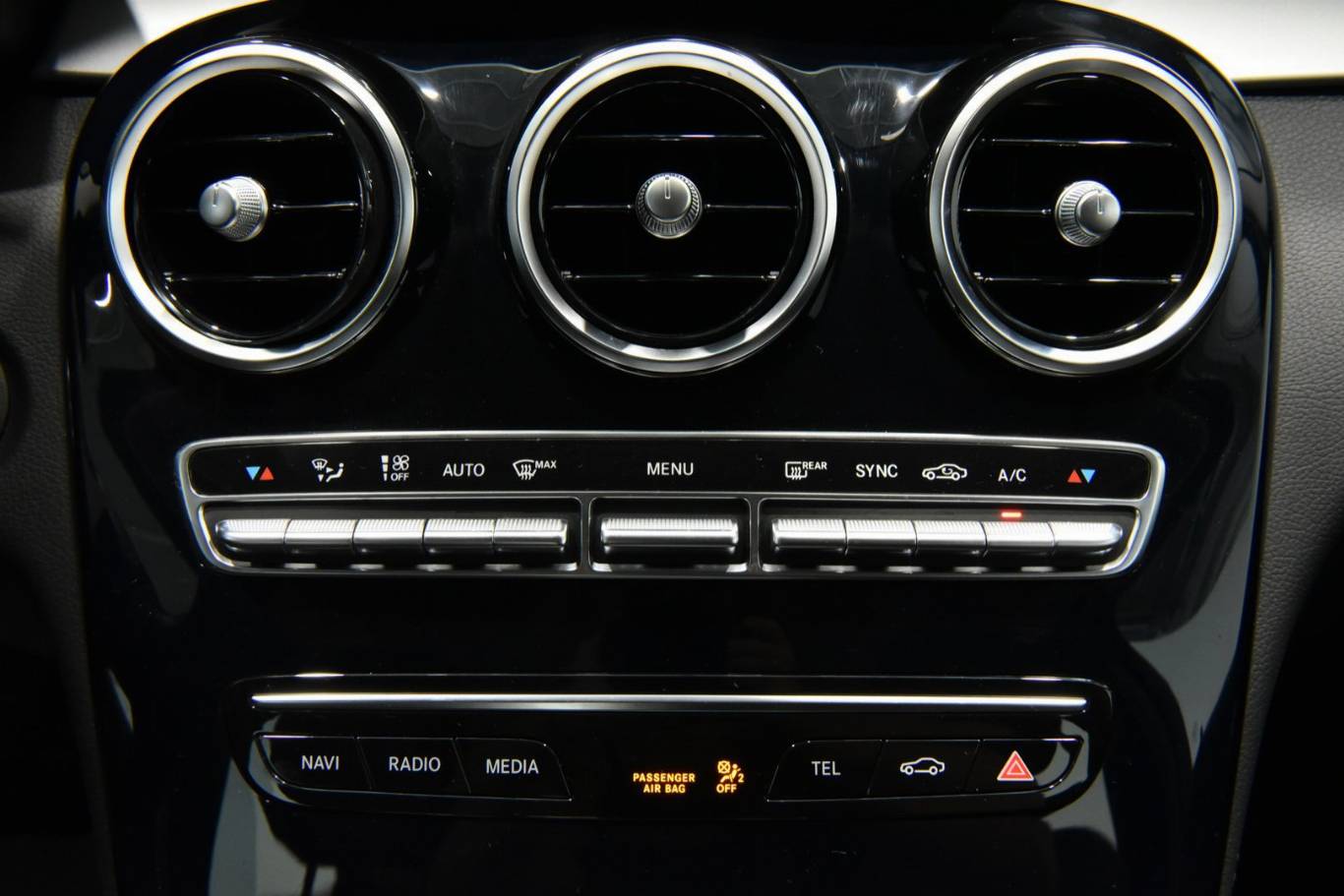 MERCEDES-BENZ C 220 11