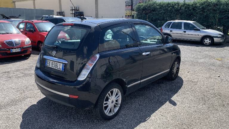 LANCIA Ypsilon 5