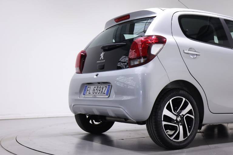PEUGEOT 108 40