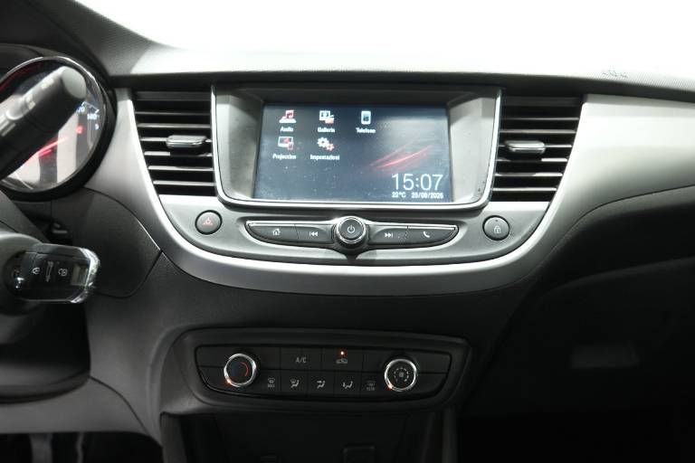 OPEL Crossland X 9