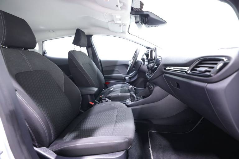 FORD Fiesta 42