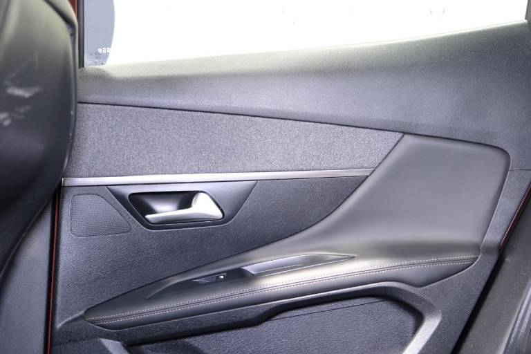PEUGEOT 3008 44