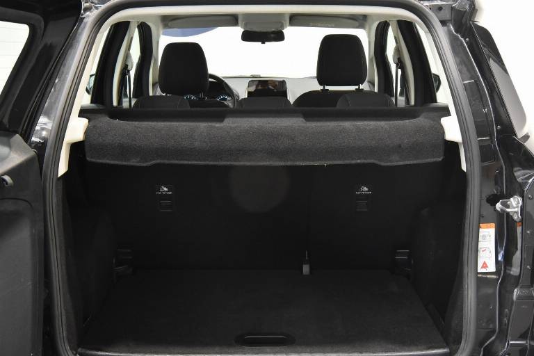 FORD EcoSport 13