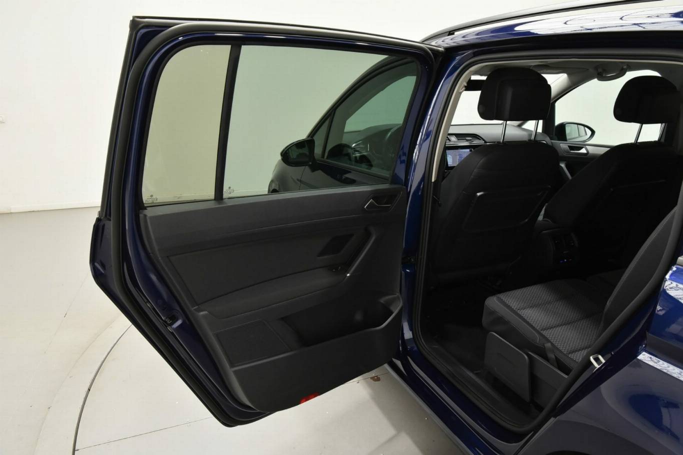 VOLKSWAGEN Touran 35