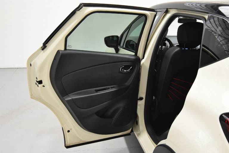RENAULT Captur 37
