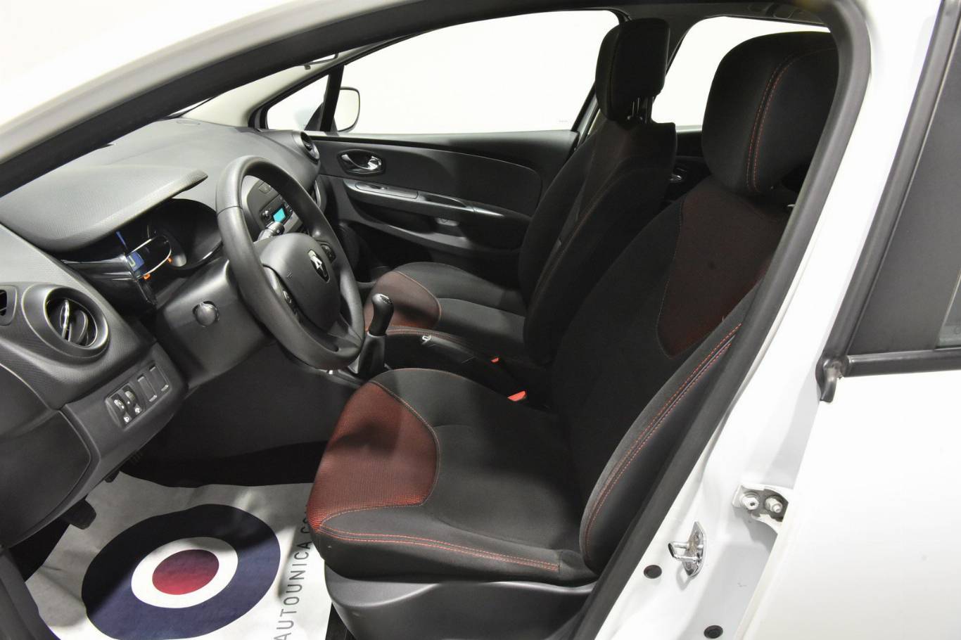 RENAULT Clio 4