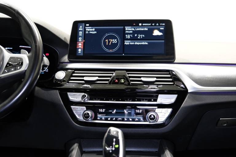BMW 530 9