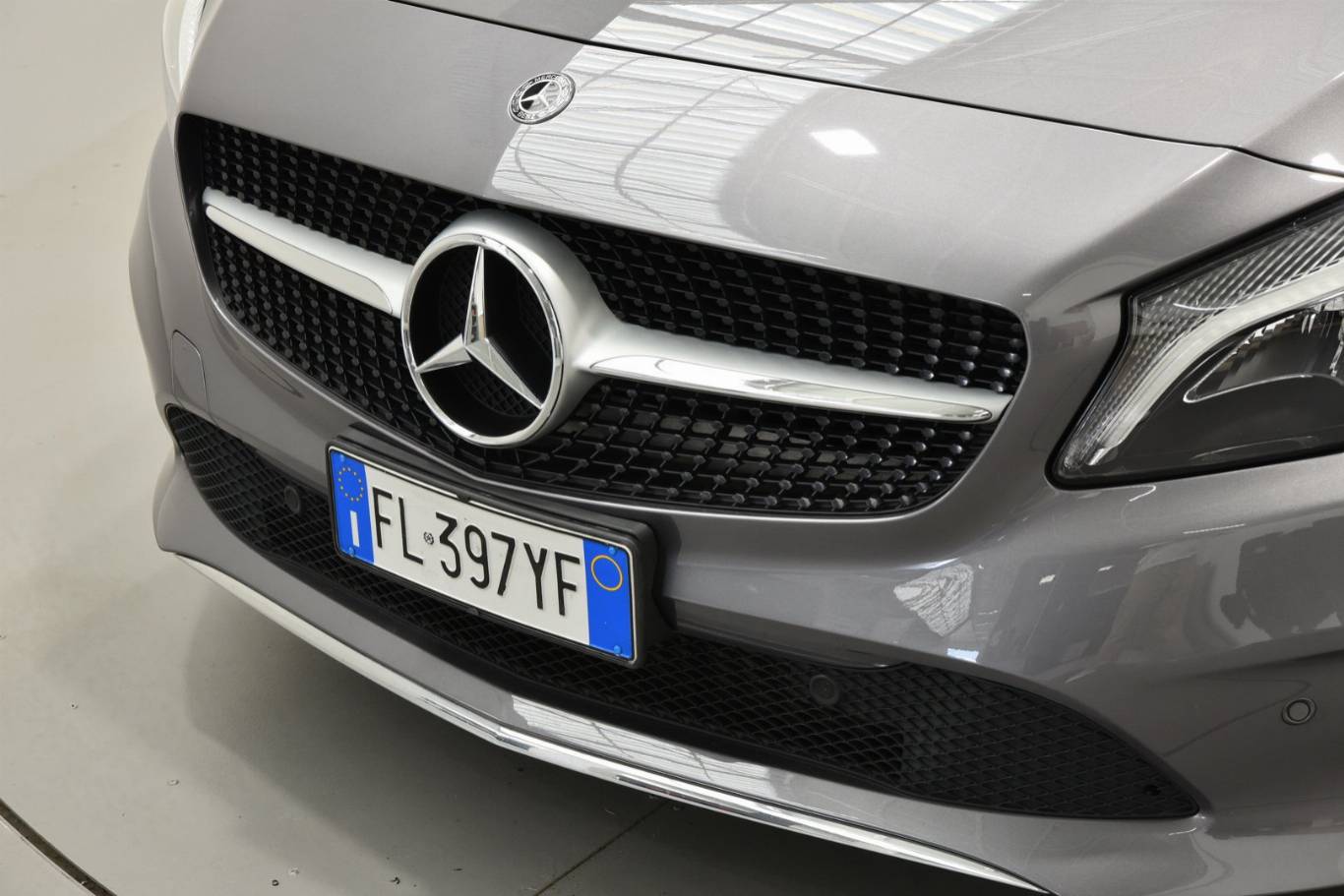 MERCEDES-BENZ A 200 52