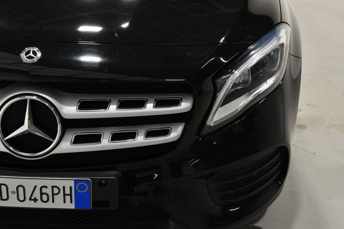 MERCEDES-BENZ GLA 180 15